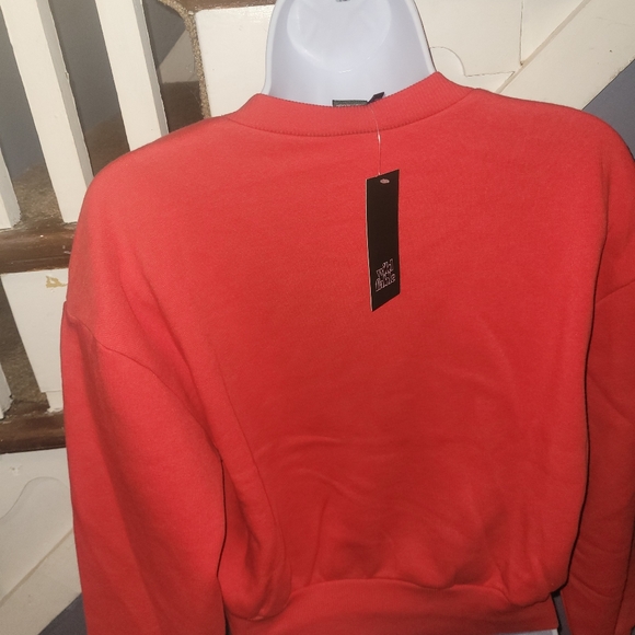 Women's Cropped - Picture 2 of 4